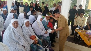 Tangis Haru Warnai Kepulangan Jamaah Haji Aceh Tamiang